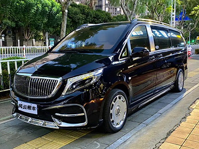 風(fēng)云租車(chē)奔馳威霆