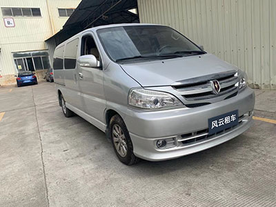 風云租車金杯閣瑞斯(九座)